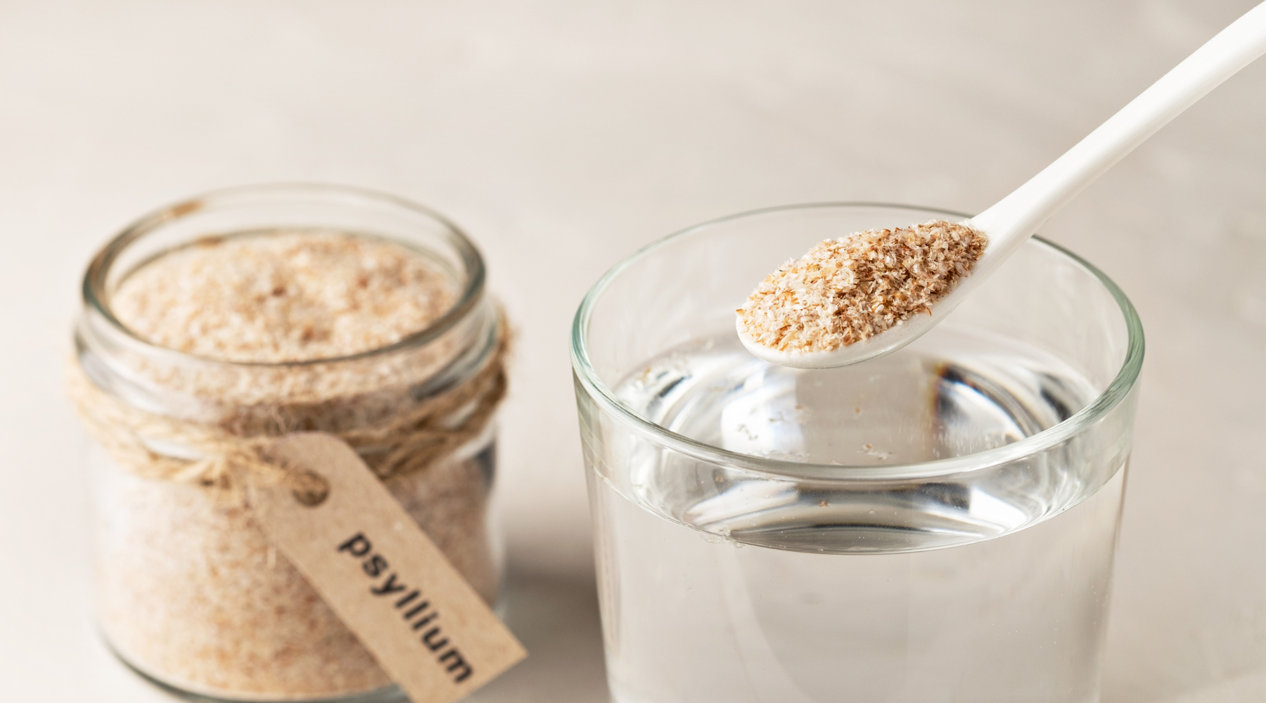 Psyllium Husk Capsules vs. Psyllium Fiber Powder: Which Is Right for You?